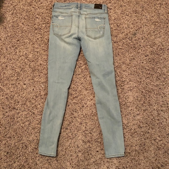 Distressed American Eagle jeans - Picture 2 of 2